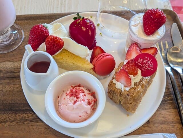 BonBon BERRY cafe