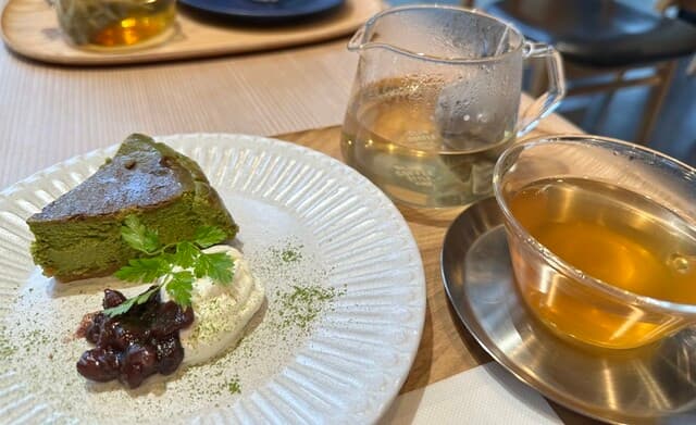 柿葉茶専門店SOUSUKE byほうせき箱