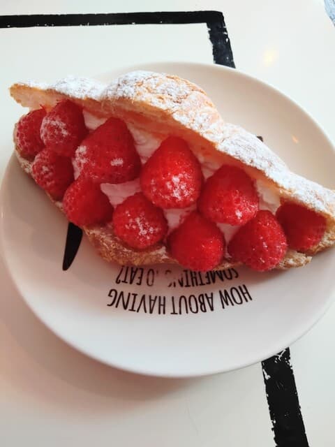 2D Cafe 新大久保店